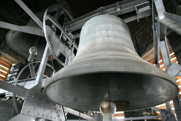 Eine Glocke für das Haus Benedikt- Militärkirchengemeinde Augustdorf leistet einen Beitrag